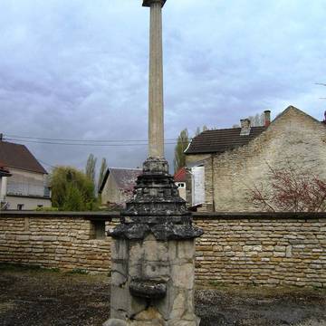 Croix de Belan-sur-Ource
